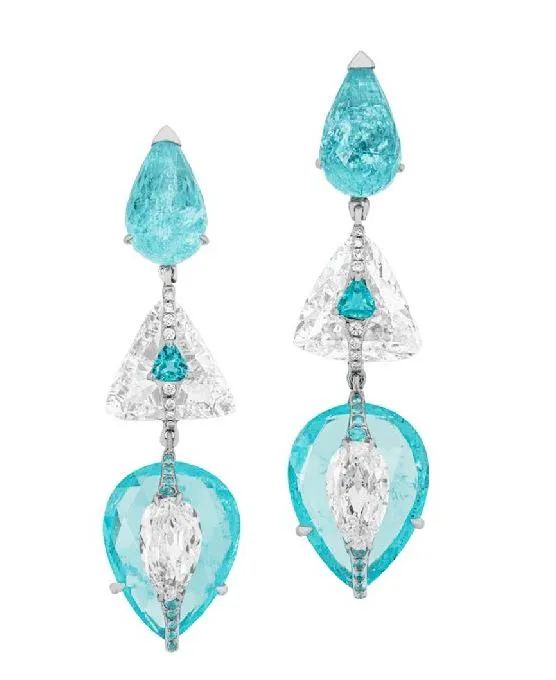 Boghossian Kissing Earrings
Diamonds, Paraiba tourmalines