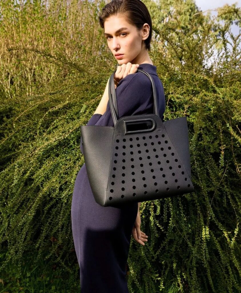 Delvaux
L'Airess