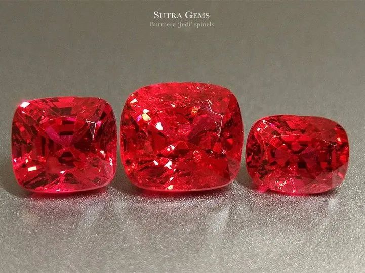 1-Carat Red Diamond Outshines 280-Carat Colombian Emerald: What Really Matters in Gem Collecting?