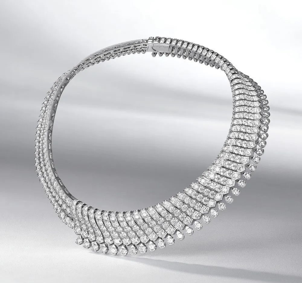 Envol de Diamants White Gold Necklace, by Van Cleef & Arpels