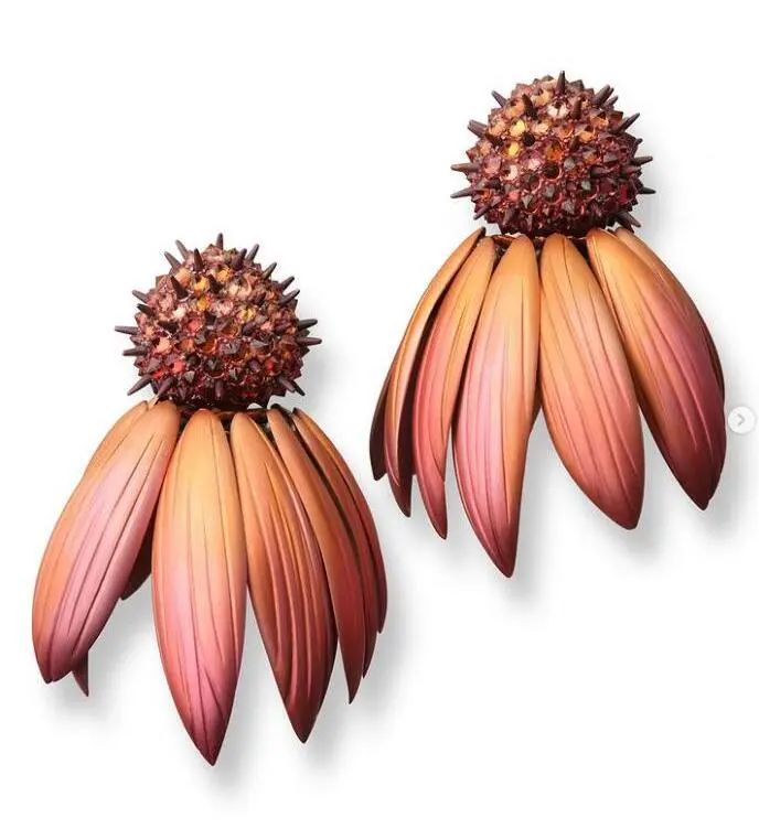 Hemmerle Echinacea Earrings
Copper, white gold, aluminum, sapphires