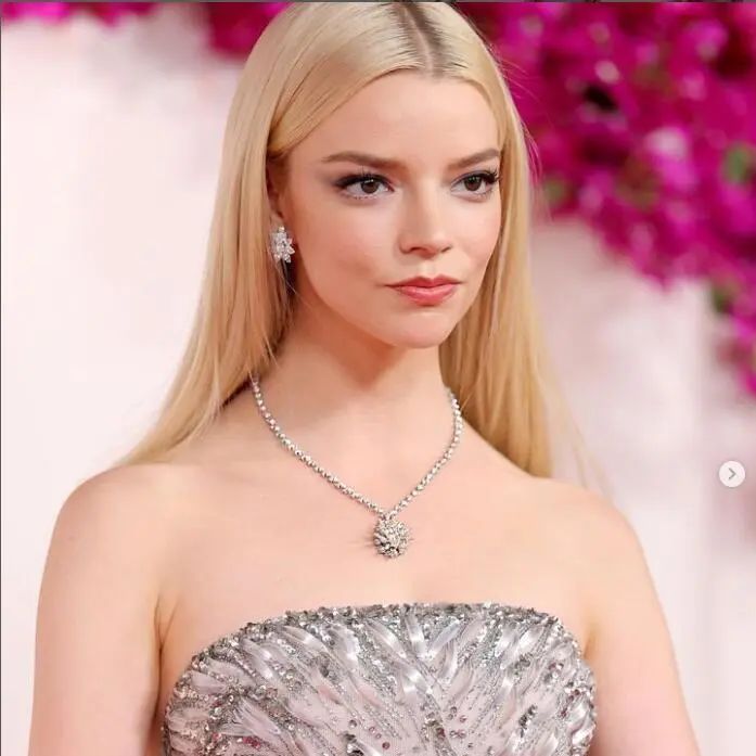 Anya Taylor-Joy
Wearing Tiffany & Co. jewelry