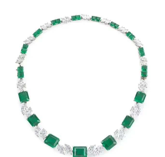 An emerald and diamond necklace set in platinum. Estimate: 480,000 - 750,000 euros.