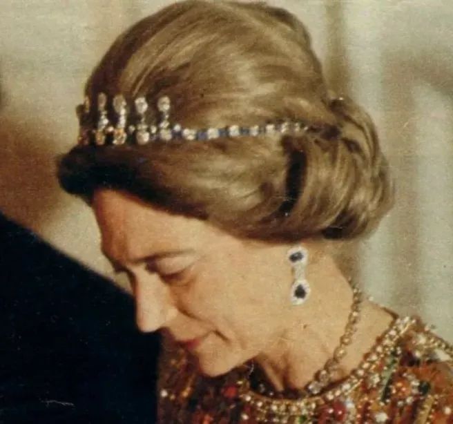 Joséphine Sapphire Necklace & Tiara