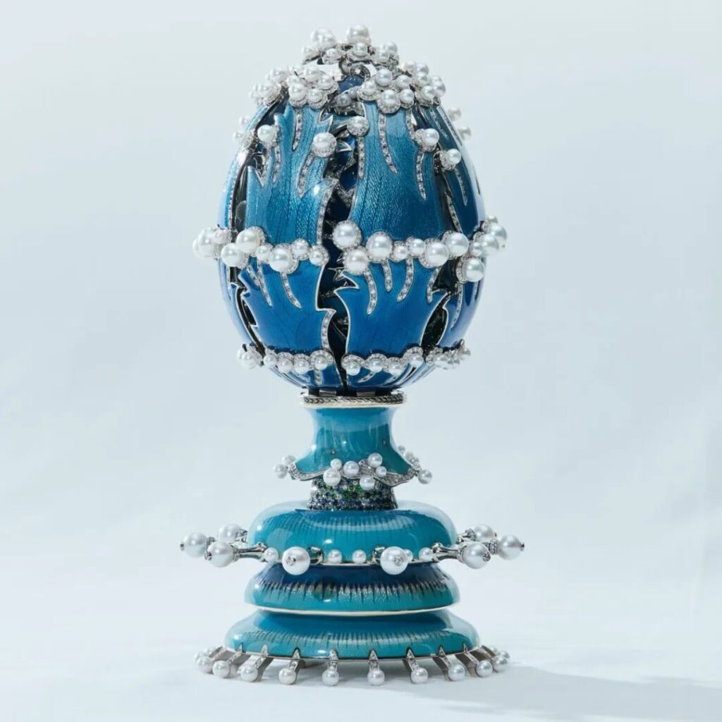 Fabergé Journey in Jewels golden egg