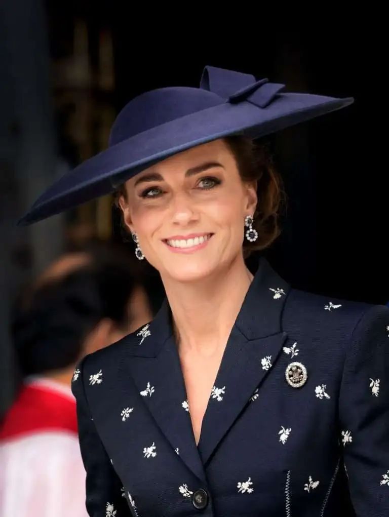 Kate Middleton wearing the Prince of Wales Feathers Brooch (without the emerald drop)