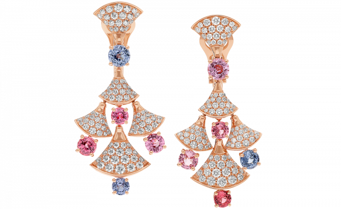 DIVAS' DREAM series earrings, made of 18K rose gold
Set with brilliant-cut spinels (3.81 carats), adorned with pavé diamonds (2.2 carats)