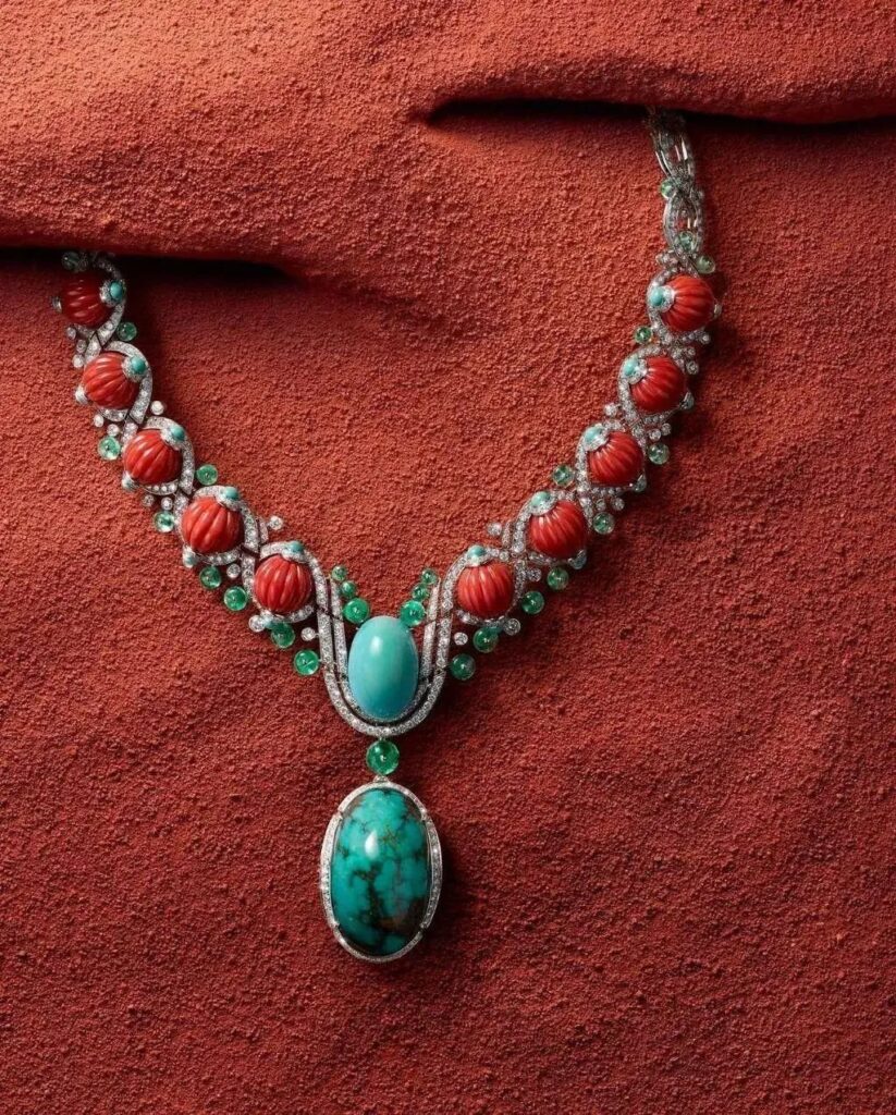 Cartier
Le Voyage Recommencé High Jewelry Collection
Yfalos necklace