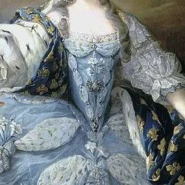 Lace and silk stomachers in Marie Antoinette's portraits