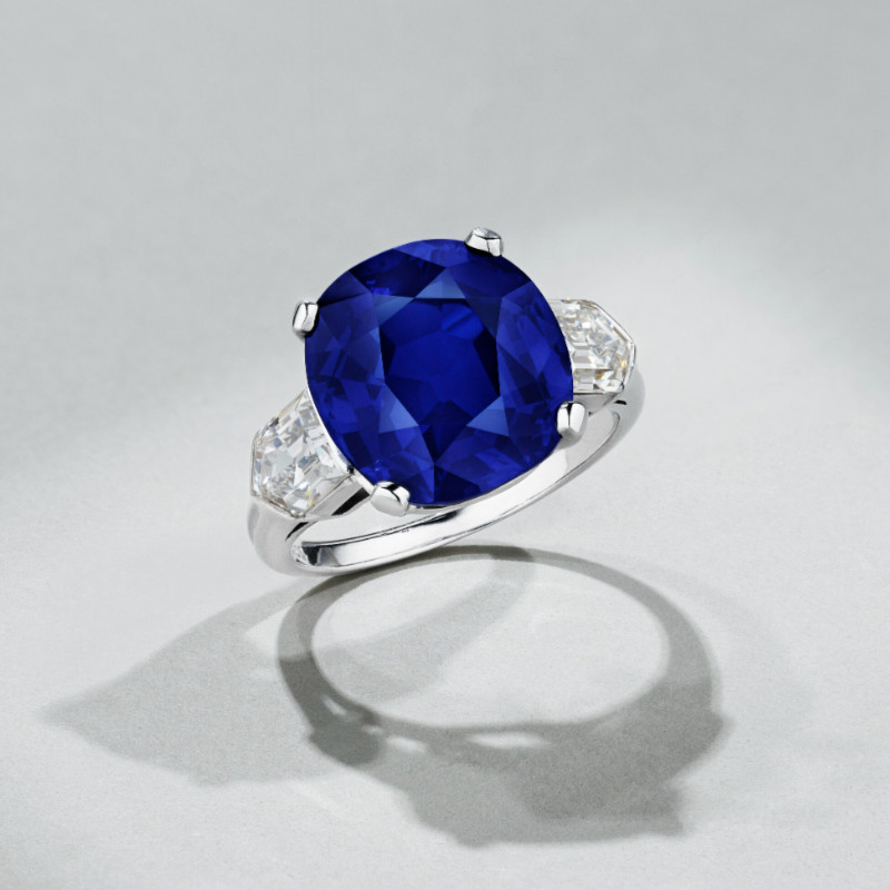 Tiffany & Co. | Sapphire and Diamond Ring