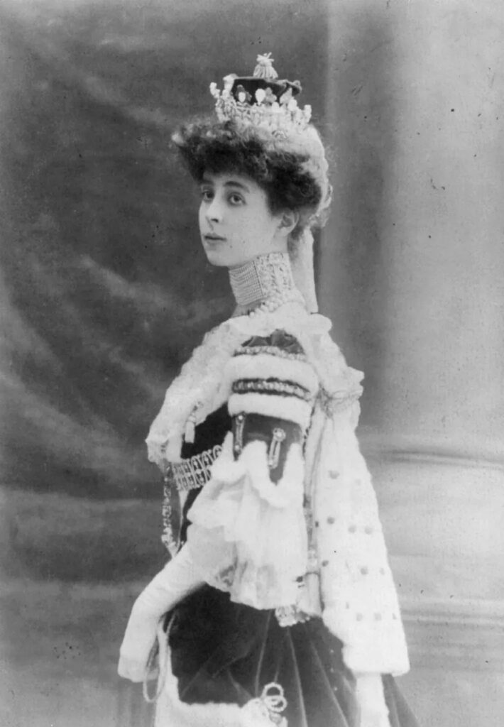 Consuelo Vanderbilt wearing the Boucheron tiara