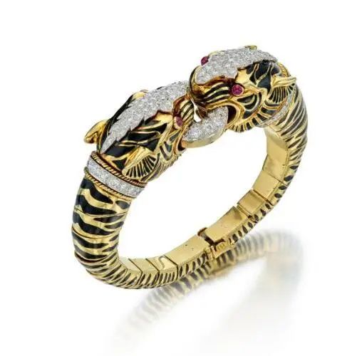 David Webb Tiger Bangle
Gold, Enamel, Ruby, Diamond