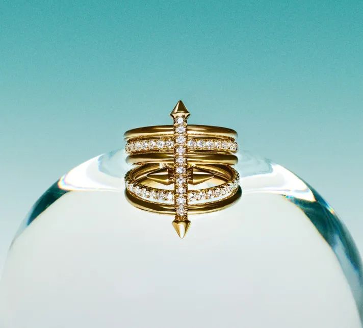 Tiffany & Co. Tiffany Titan by Pharrell Williams collection: 18K yellow gold and diamond five-row ring