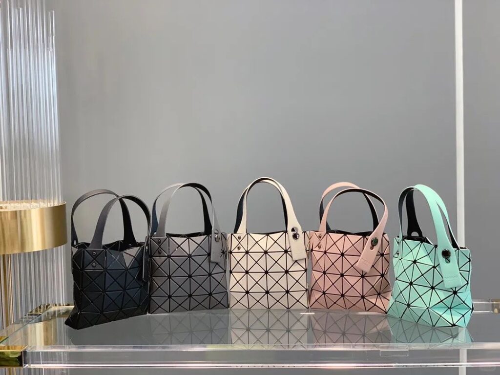 Miyake Six-grid tote bag