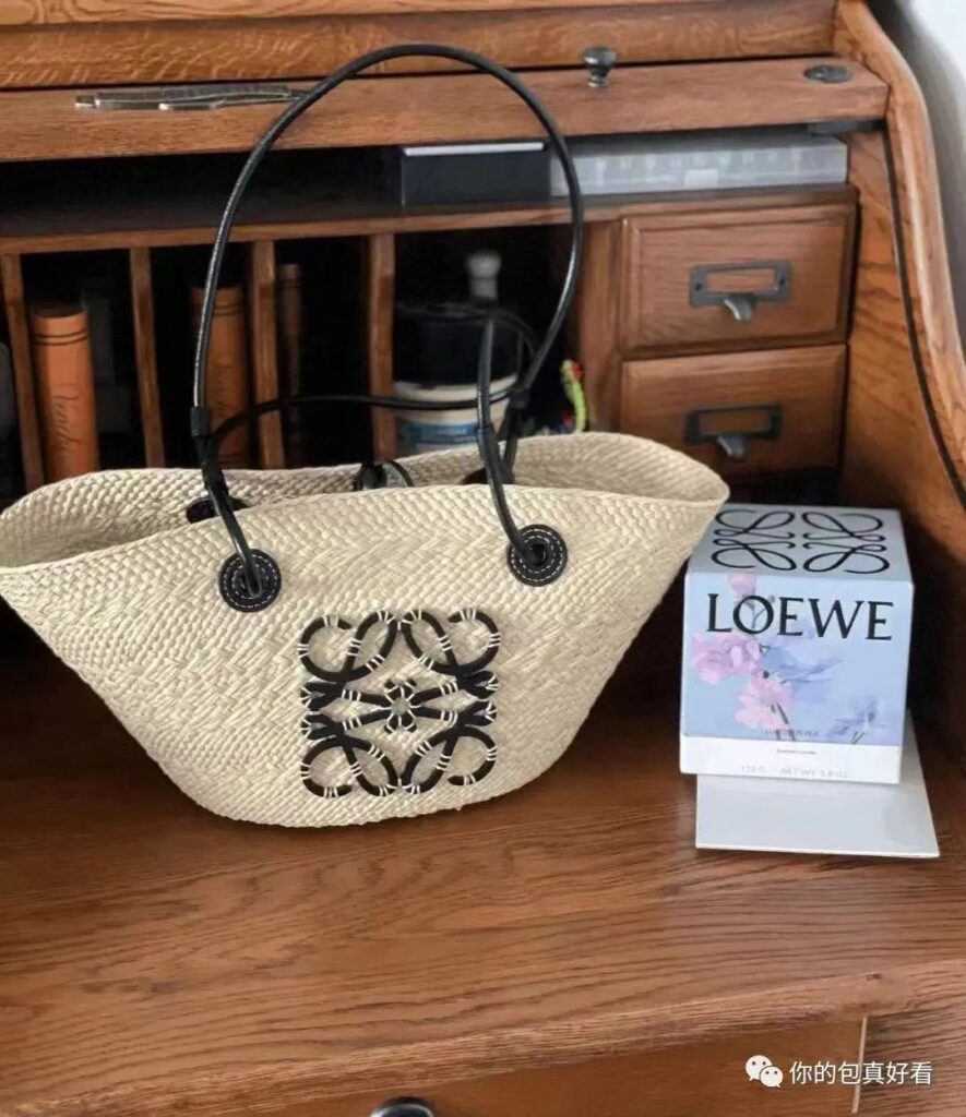 Straw Bags Loewe