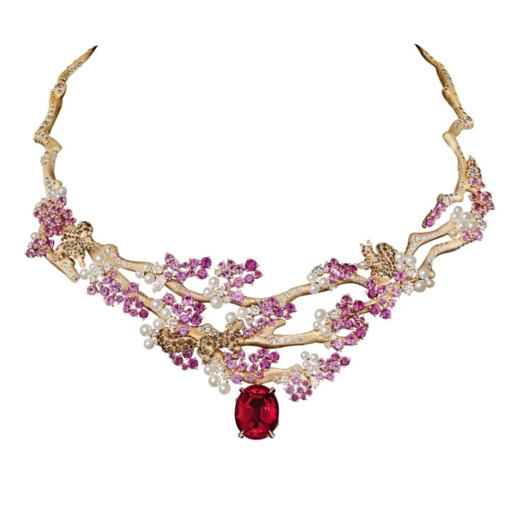 Dior
Diorama & Diorigami High Jewelry Collection Necklace
Red tourmaline, diamonds, sapphires, pearls