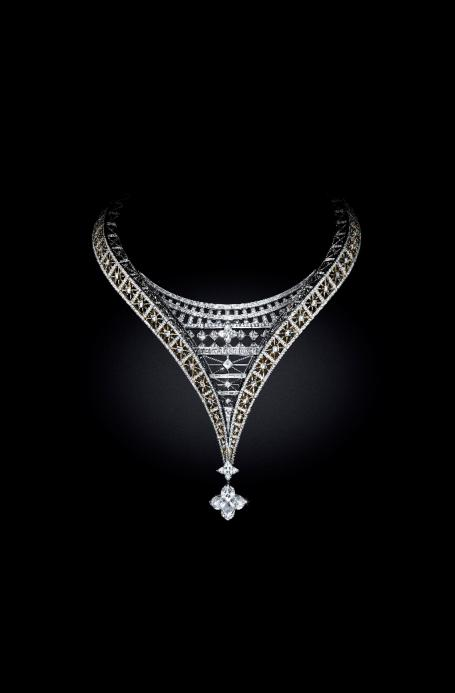 Louis Vuitton
Awakened Hands, Awakened Minds
Victoire necklace from the high jewelry collection