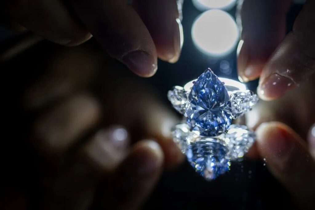 "Bleu Royal" Blue Diamond
Weight: 17.61 carats
Clarity: IF  Color: Fancy Vivid Blue
November 2023, Christie's Geneva
Sold for: 39,505,000 Swiss Francs