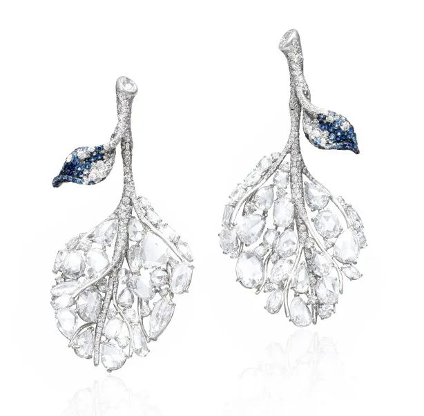 Cindy Chao Art Jewel
White Label High Jewelry Four Seasons Collection
Leaf Earrings
18K gold, diamonds