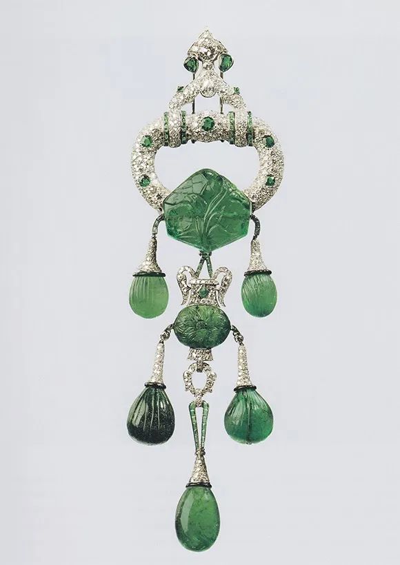 Marjorie Merriweather Post's Cartier emerald brooch