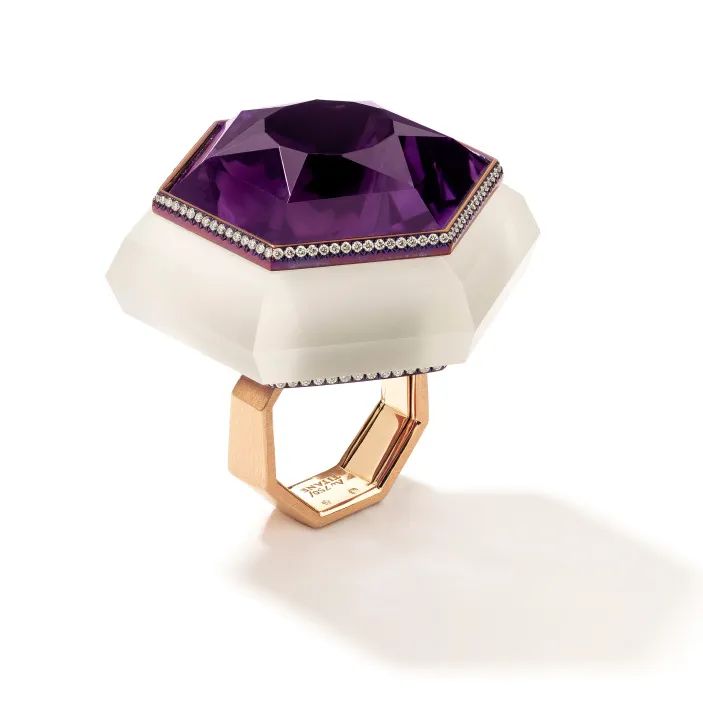 Glenn Spiro cocktail ring
Amethyst, crystal, diamond