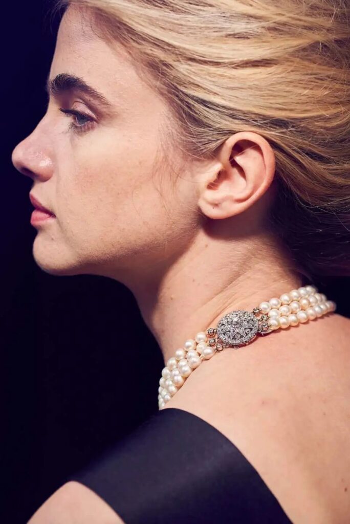 A necklace of Queen Marie's with diamonds and 331 natural pearls