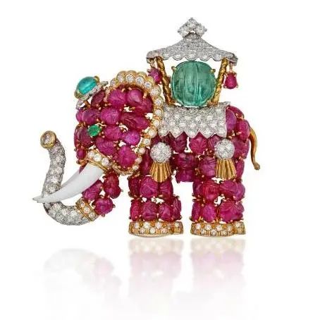 David Webb elephant brooch
Rubies, emeralds, diamonds, enamel
"Mellon Family Jewelry" auction
June 2023, Sotheby's New York