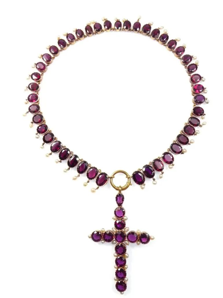 SJ Phillips Collection
Garnet and pearl necklace with cross pendant
Circa 1870