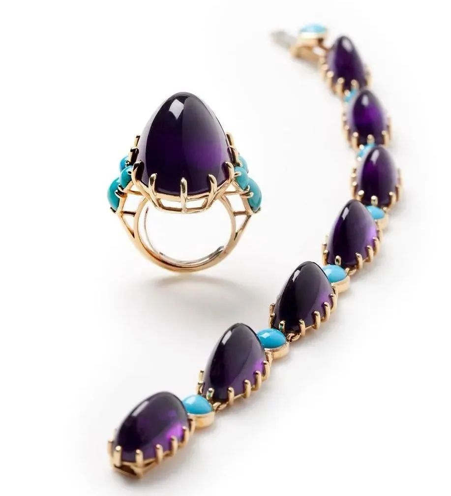 Van Cleef & Arpels Pivoine Spinelle Clip bracelet and ring
Amethyst, turquoise