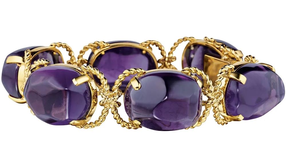 Verdura Pebble bracelet
18K yellow gold, amethyst