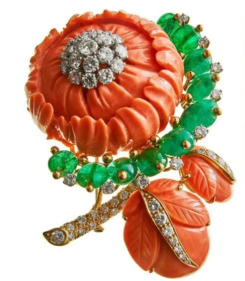 David Webb chrysanthemum brooch, 1966