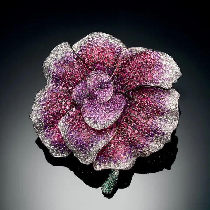 Palmiero Begonia Brooch
