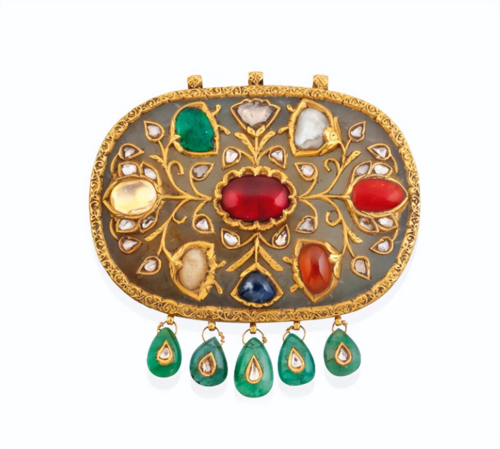 Navratna gemstone pendant, 19th or early 20th century