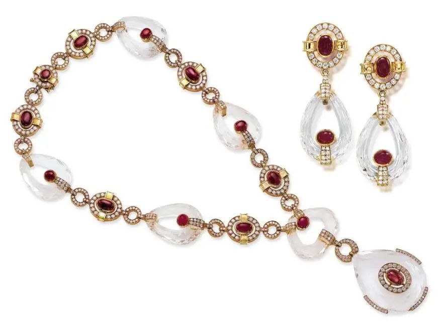 David Webb necklace, earrings
Gold, carved crystal, rubies, diamonds