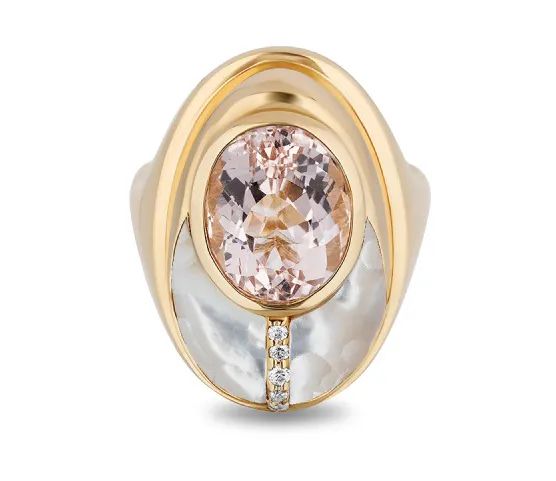 
Mason and Books ring
Mother-of-pearl, morganite