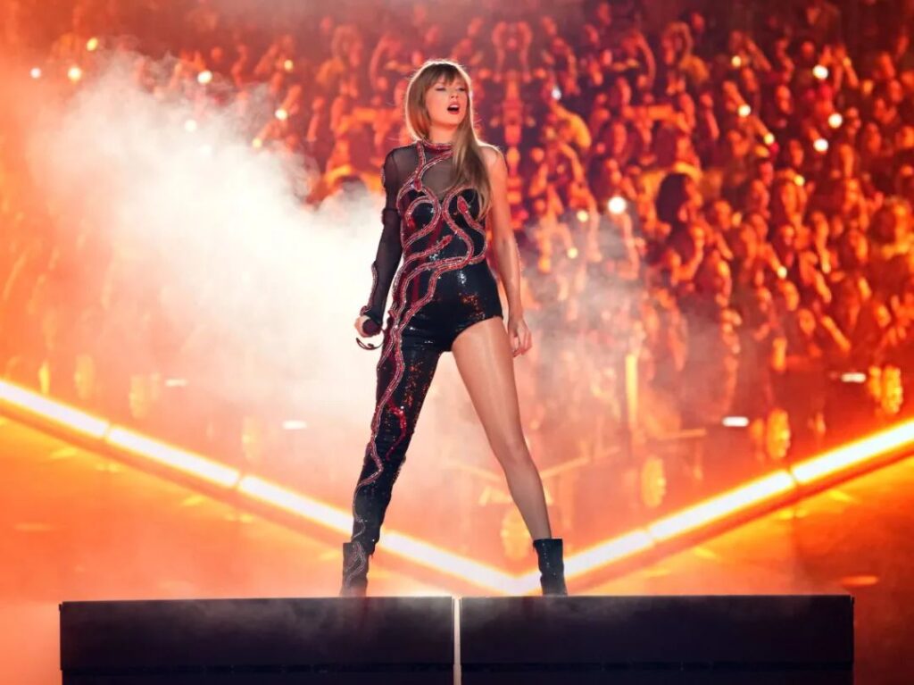 Taylor Swift performing "Look What You Made Me Do" during her 2023 "The Eras Tour" world tour, receiving cheers from fans