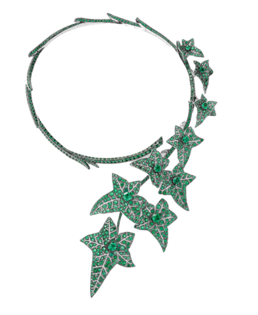 Lierre de Paris Question Mark Necklace
Made of white gold, paved with emeralds,
Surface coated with black rhodium