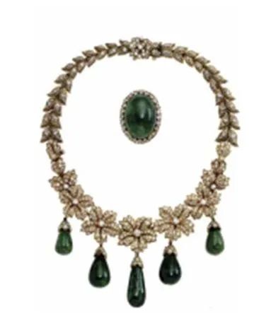 Jacqueline Kennedy's Van Cleef & Arpels emerald necklace