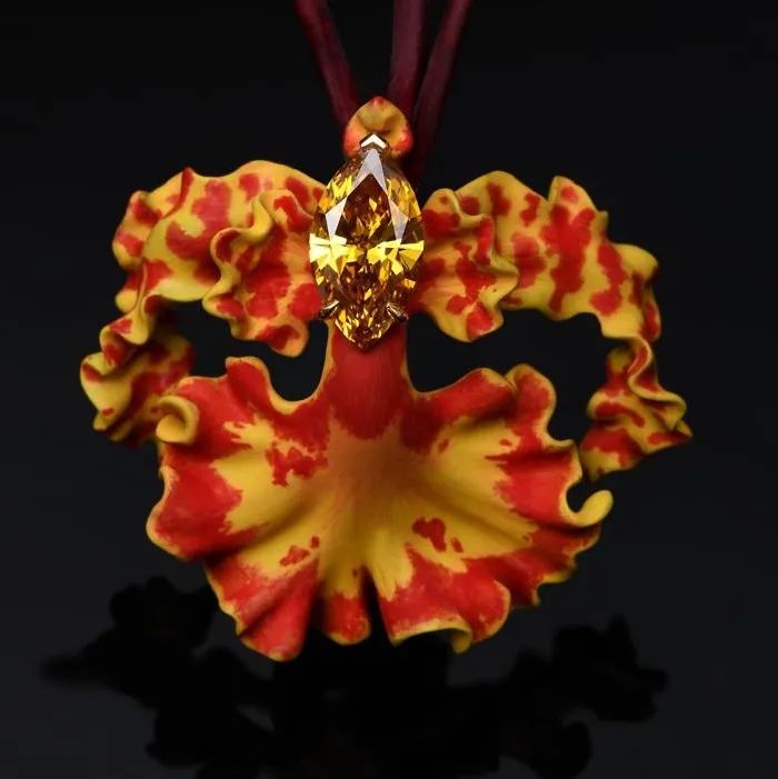 Emmanuel Tarpin 
Psychopsis Tiger Orchid Gold Brooch