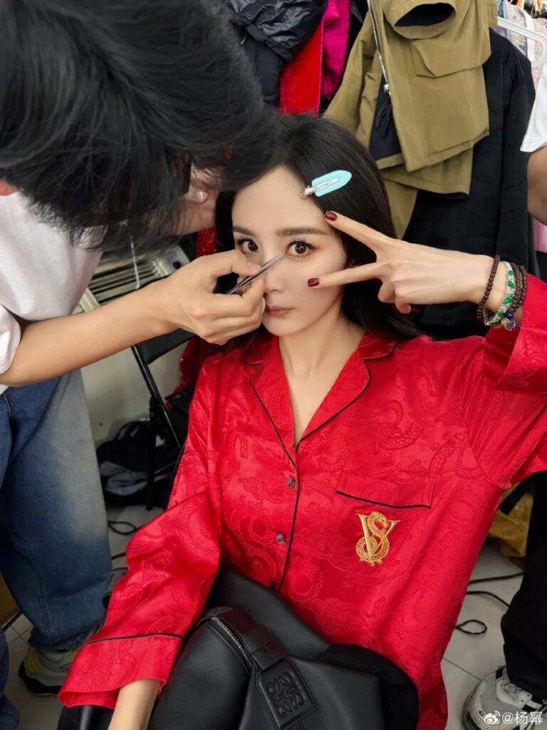 Yang Mi wearing a jadeite bracelet, from Yang Mi Studio