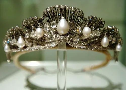 The Mellerio Shell Tiara