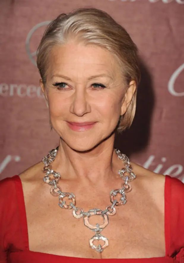 Helen Mirren wearing a David Webb necklace