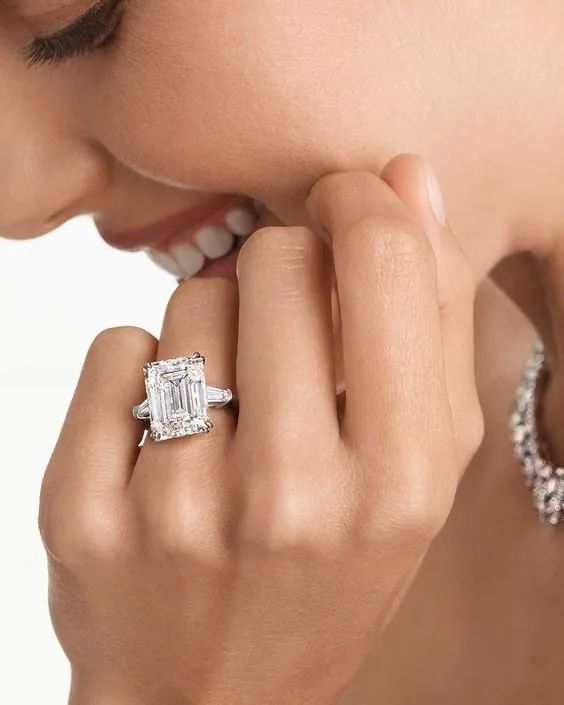 Harry Winston's Winston Cluster Collection