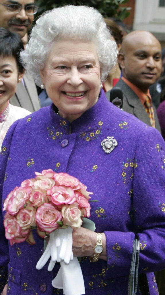 Queen Mary, Queen Elizabeth II, and Camilla wearing the Cullinan V Diamond