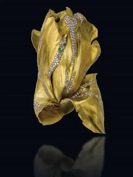 JAR "Parrot Tulip" Bracelet, 1994
Gold, diamonds, tsavorites