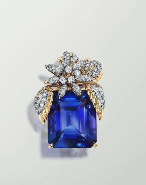 Tiffany & Co.
Jean Schlumberger by Tiffany
Platinum and 18K yellow gold tanzanite and diamond brooch