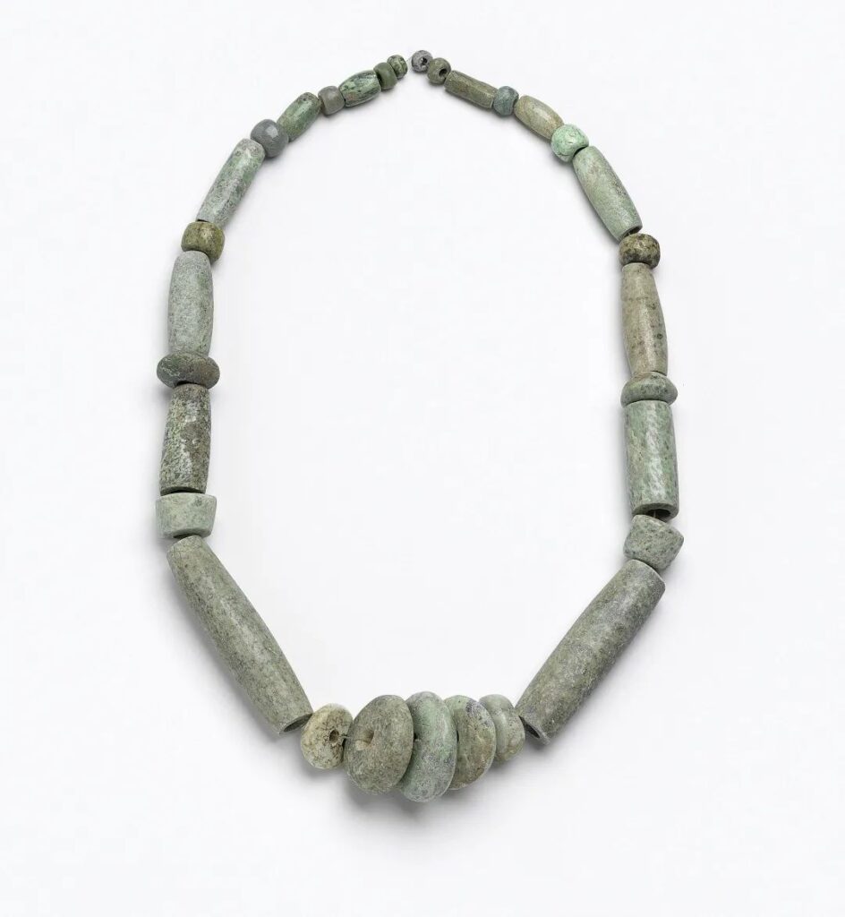 800-600 BC necklace, Western Mexico