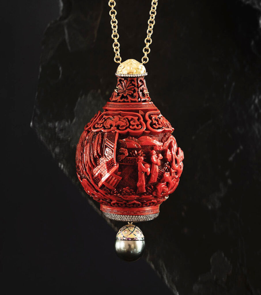 Silvia Furmanovich Chinese snuff bottle with black pearl pendant