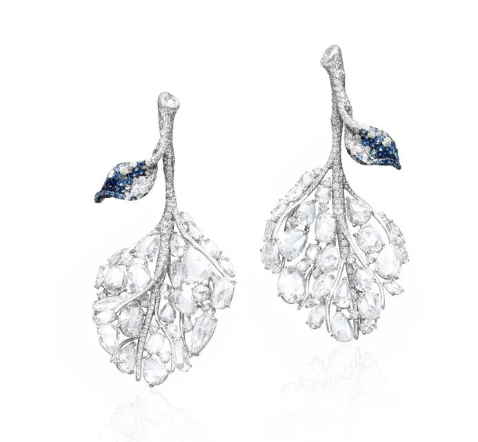 CINDY CHAO Art Jewel

White Label High Jewelry Four Seasons Collection

Transparent Leaf Earrings