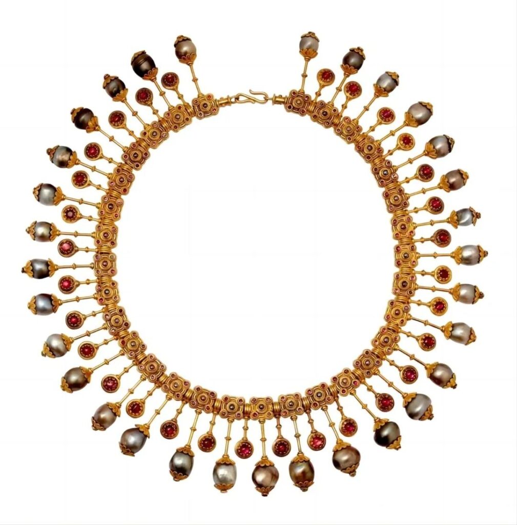 Castellani gold and pearl necklace